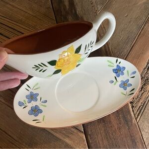 Stangl Pottery Country Garden Gravy Boat and Tray/platter Excellent Condition